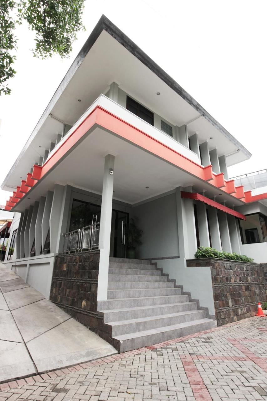 Oyo 202 Kuwera Inn 万隆 外观 照片