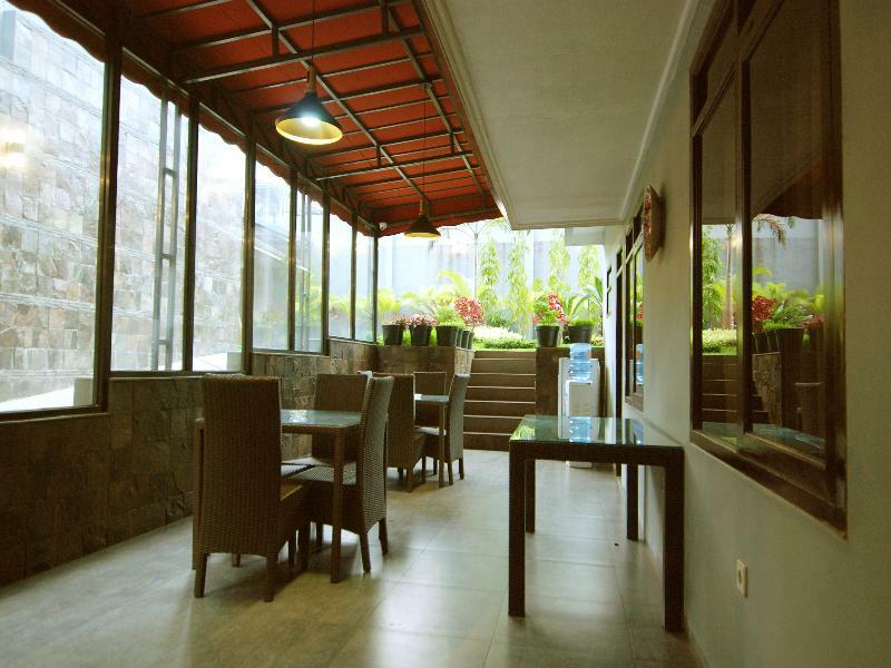 Oyo 202 Kuwera Inn 万隆 外观 照片