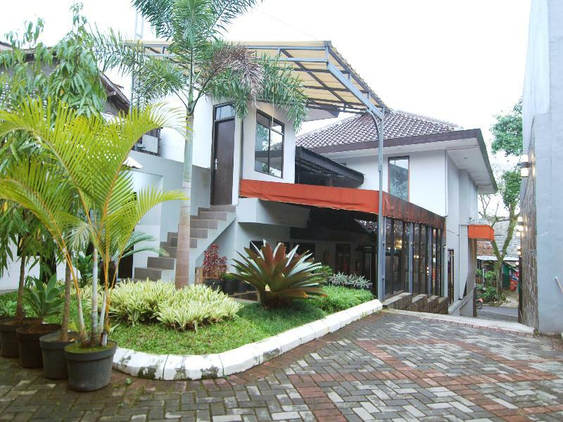 Oyo 202 Kuwera Inn 万隆 外观 照片